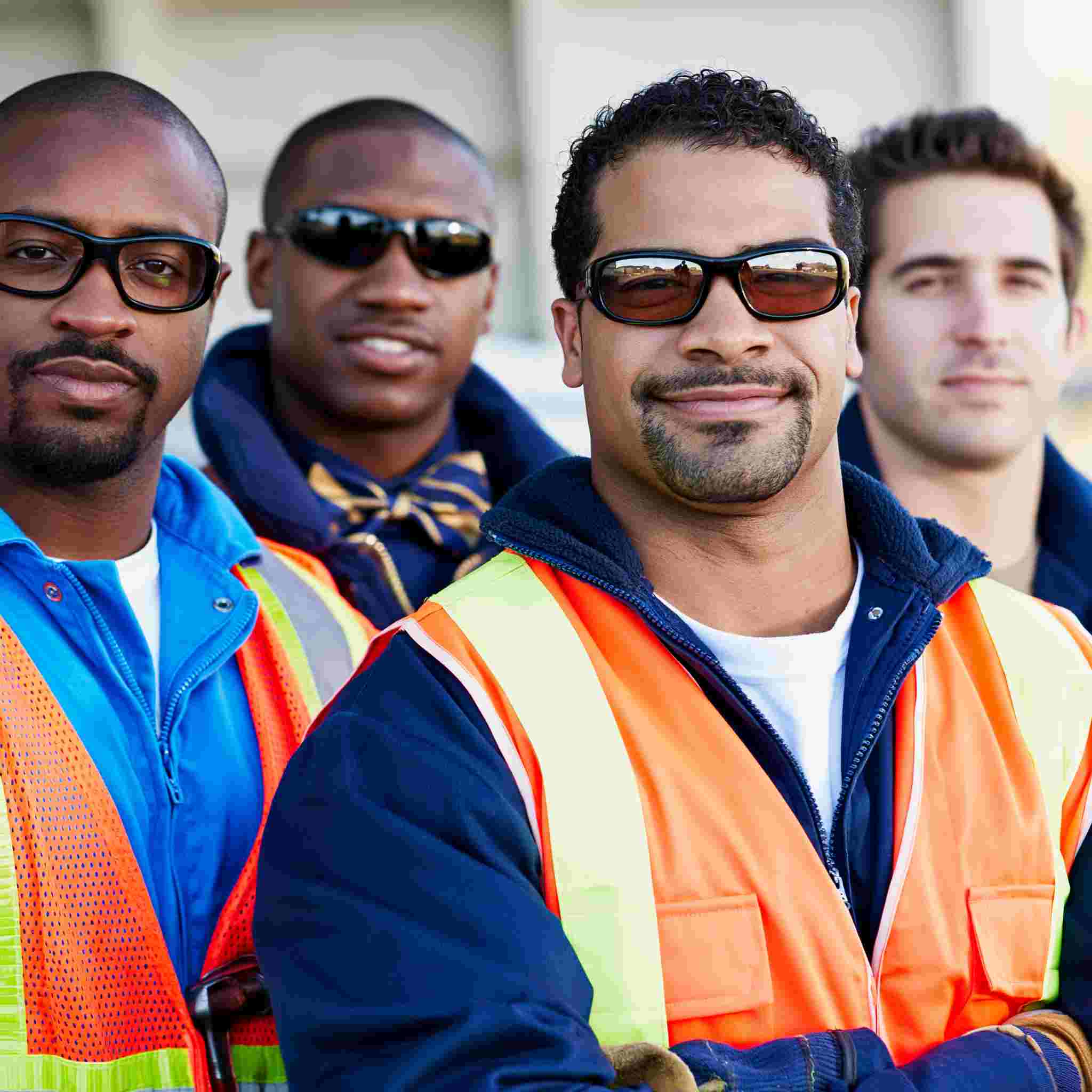 GOS-IMG-WP-AVI-GarageTeam7-1x1-v01 Aviation maintenance team collaborating on aircraft service